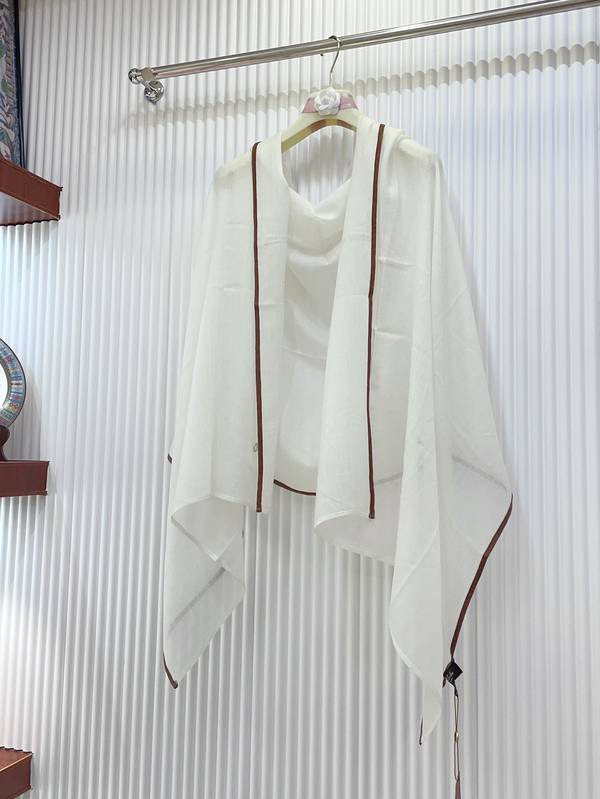 Loro Piana Scarf LPC00043 Loro Piana Scarf LPC00043